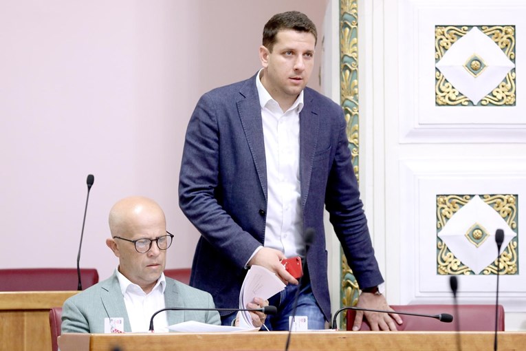 IDS-ov zastupnik: Javnost zaslužuje znati zašto je Marić dao ostavku