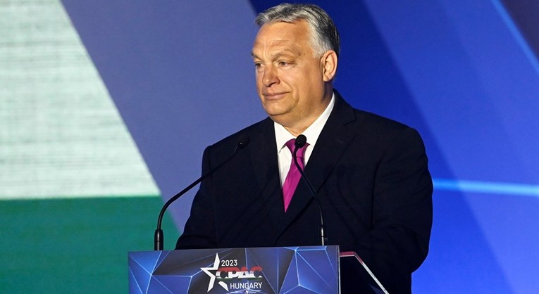 Orban poručio Trumpu: Vratite se, gospodine predsjedniče, i donesite nam mir