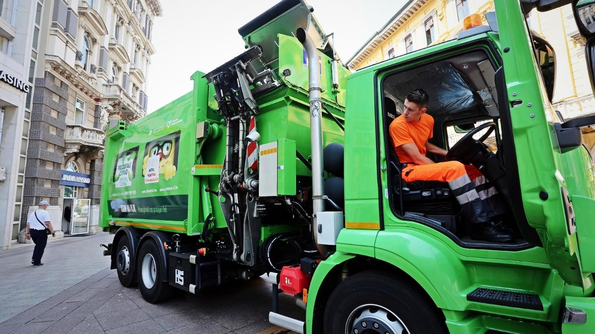 Radnici riječke Čistoće traže 30 posto veću plaću. Gradonačelnik im nudi 15