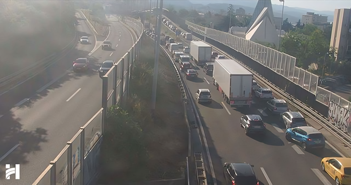 Na A7 kolona oko 3 kilometra. Prometna nesreća na A1