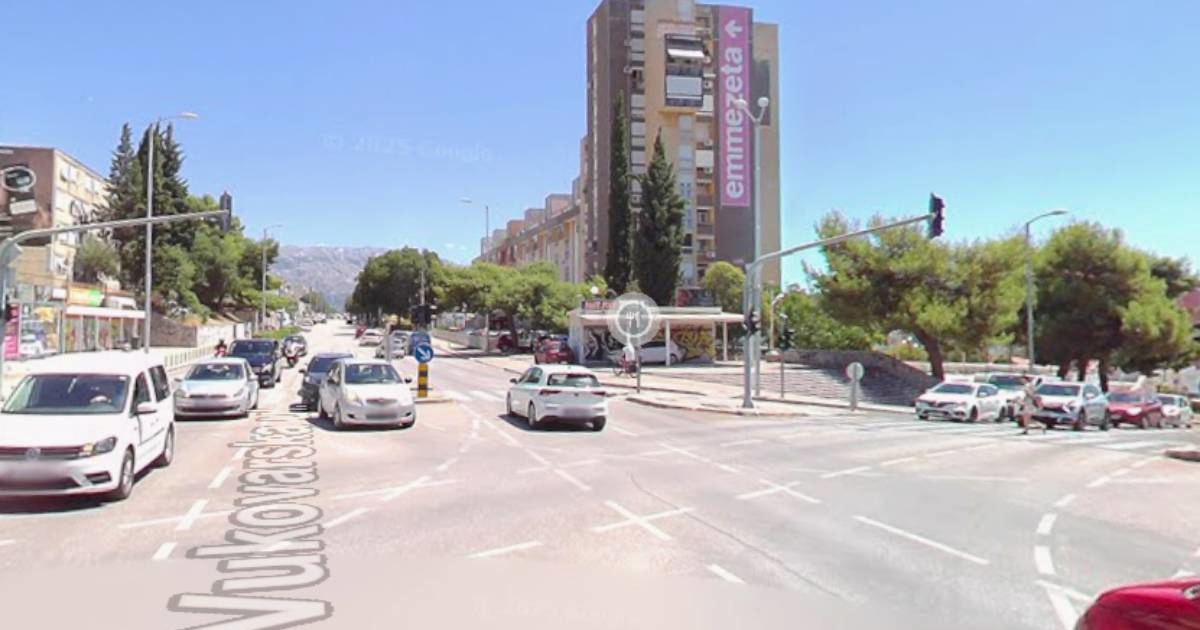 Prometna nesreća u Splitu: Sudarili se auto i električni romobil