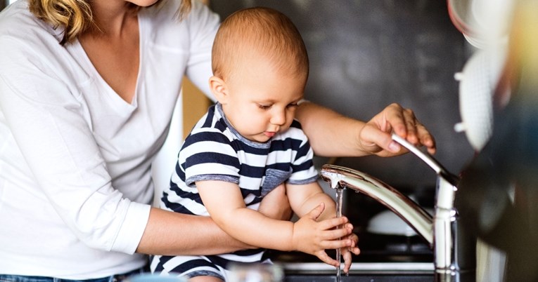 Pitka voda s fluoridom nema utjecaja na razvoj djetetovog mozga, kaže nova studija