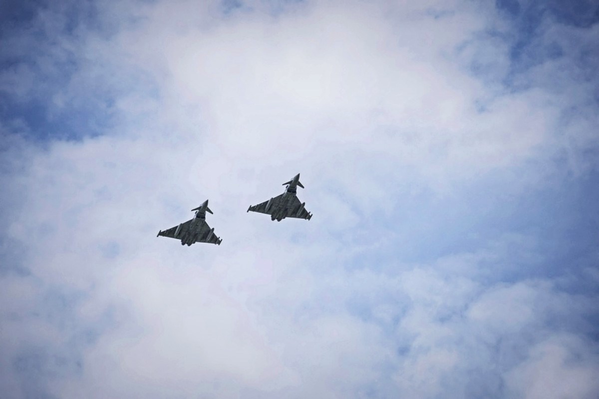 Britanija šalje dodatne borbene avione na Bliski istok
