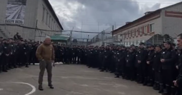 U Rusiji drastičan pad broja zatvorenika, na bojišnici ubojice i mafijaški šefovi