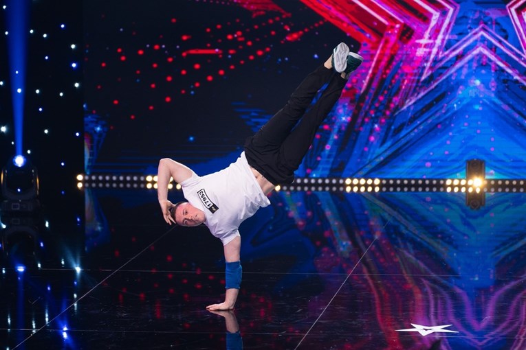 Ivan u Supertalentu rastužio pričom: Rodio sam se bolestan, djeca su mi se rugala