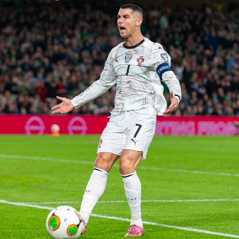Trener Portugala poslao Ronalda kući nakon crvenog kartona