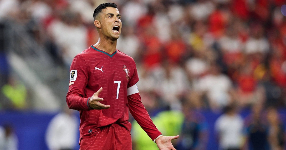 Ronaldo lajkao optuživanje FIFA-e da favorizira Argentinu. Zatim je obrisao lajk