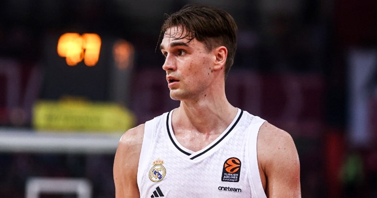 Hezonja zabio 15 poena u pobjedi Reala protiv Barcelone