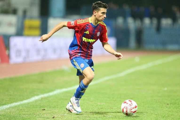 Iker Almena dolazi u Dinamo