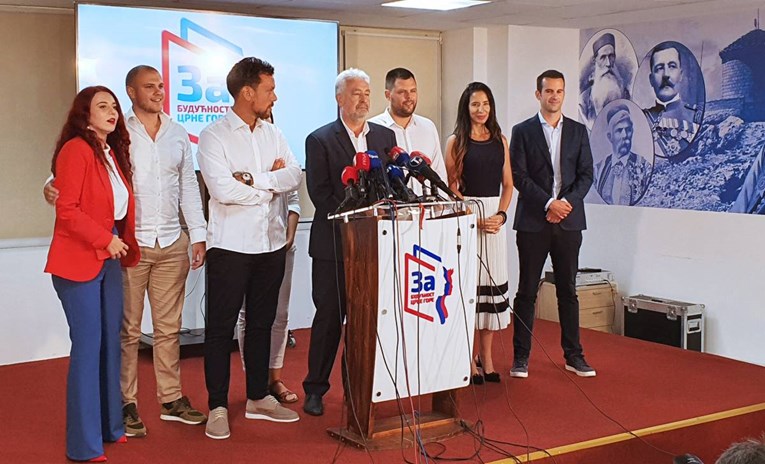 Crnogorski čelnici: Nećemo mijenjati državne simbole ni vanjskopolitičke ciljeve