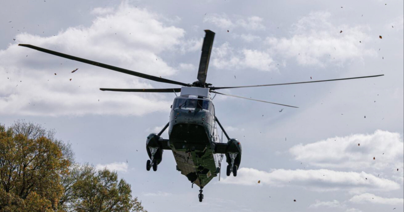 Putnički avion prošao preblizu helikoptera s Trumpom, pokrenuta istraga
