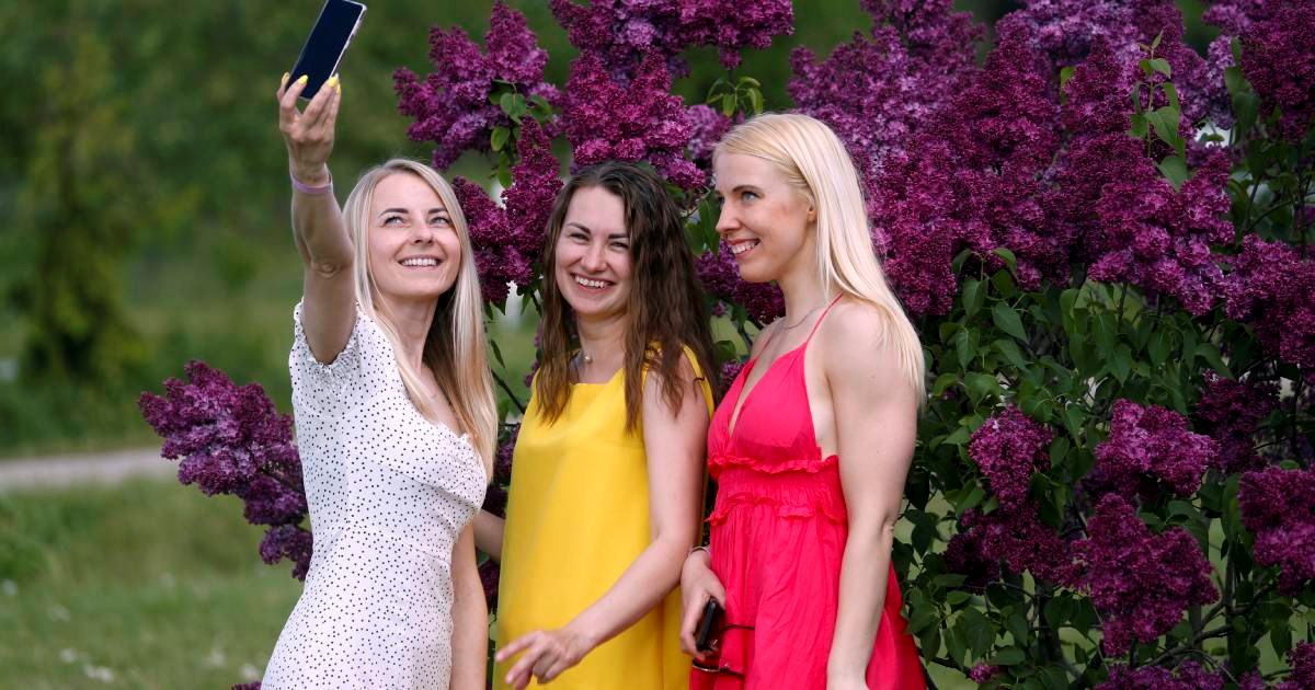 Demografska kriza u Latviji stvorila neobičan trend, žene unajmljuju "muževe na sat"