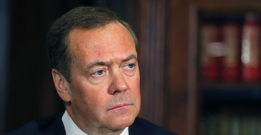 Medvedev pozvao japanske dužnosnike da počine harakiri: "Ako se usudite, naravno"
