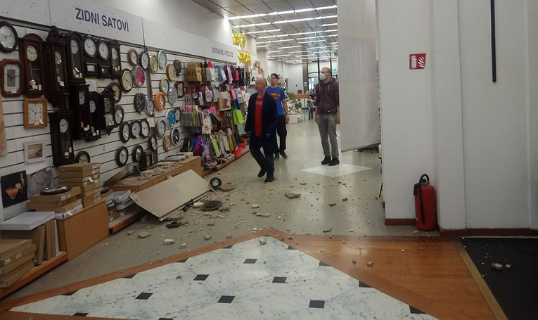 Sa stropa u Nami u Zagrebu pala ploča, moguće da je to posljedica potresa