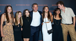 Matt Damon na premijeru filma poveo kćeri, rijetko su s njim na javnim događanjima