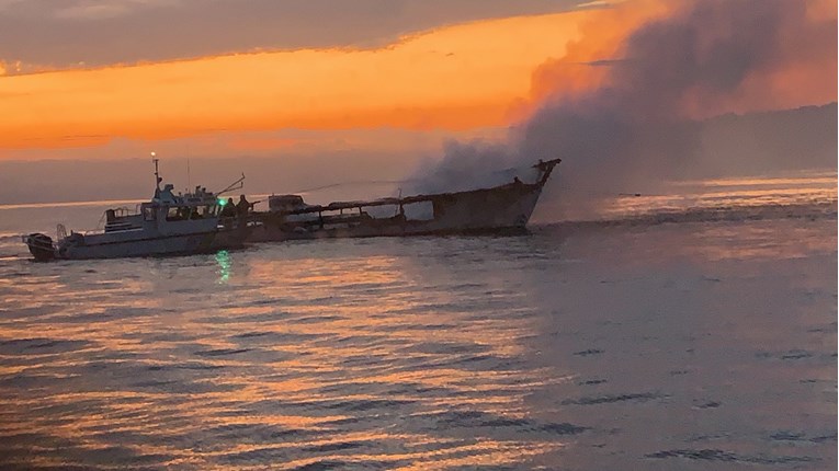 Kraj potrage, ni jedan putnik nije preživio požar na brodu u SAD-u
