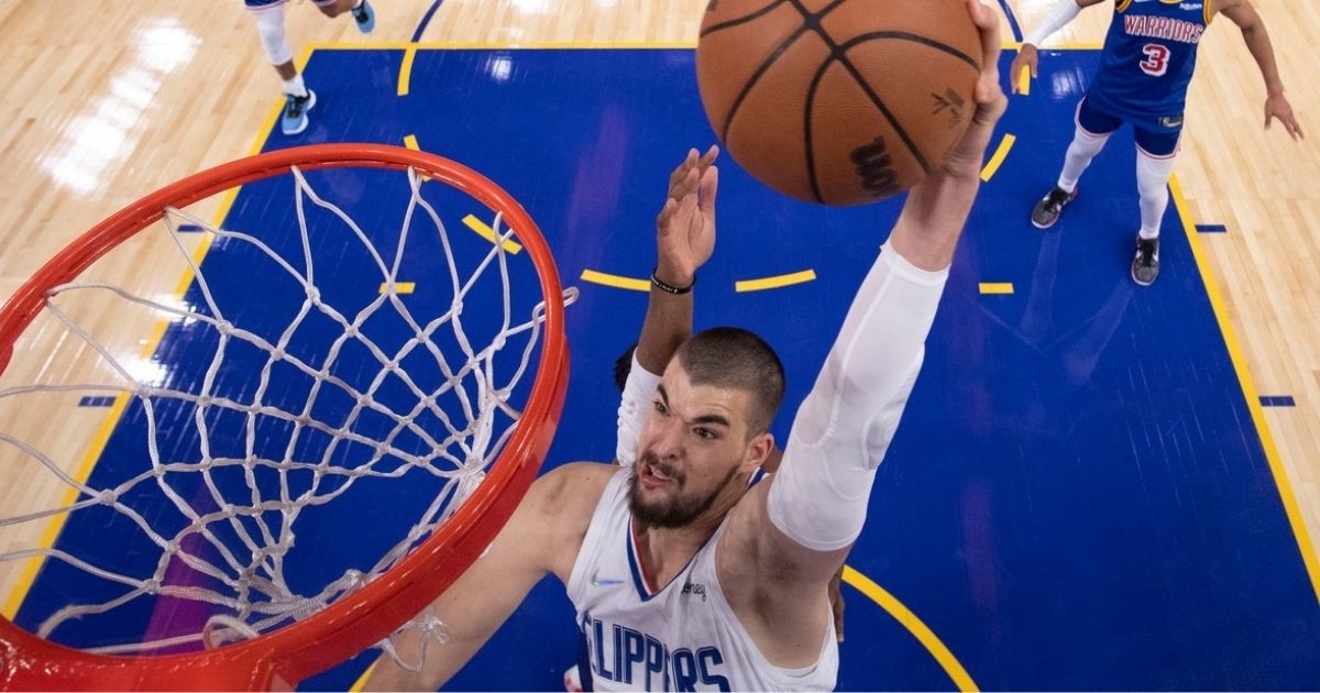 VIDEO Zubac driblao preko cijelog terena, rušio protivnike i fintirao Jokića
