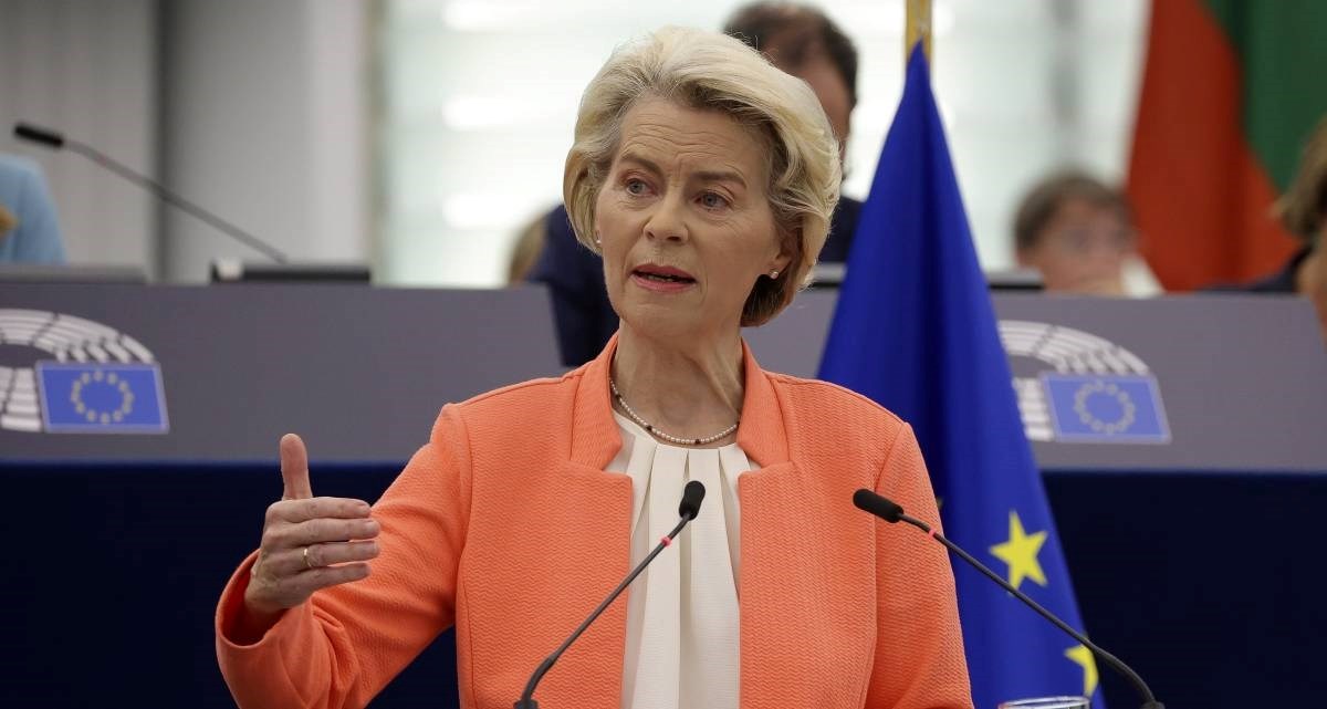 Zašto su govori u EU tako stravično dosadni? "Von der Leyen nema trunke duhovitosti"