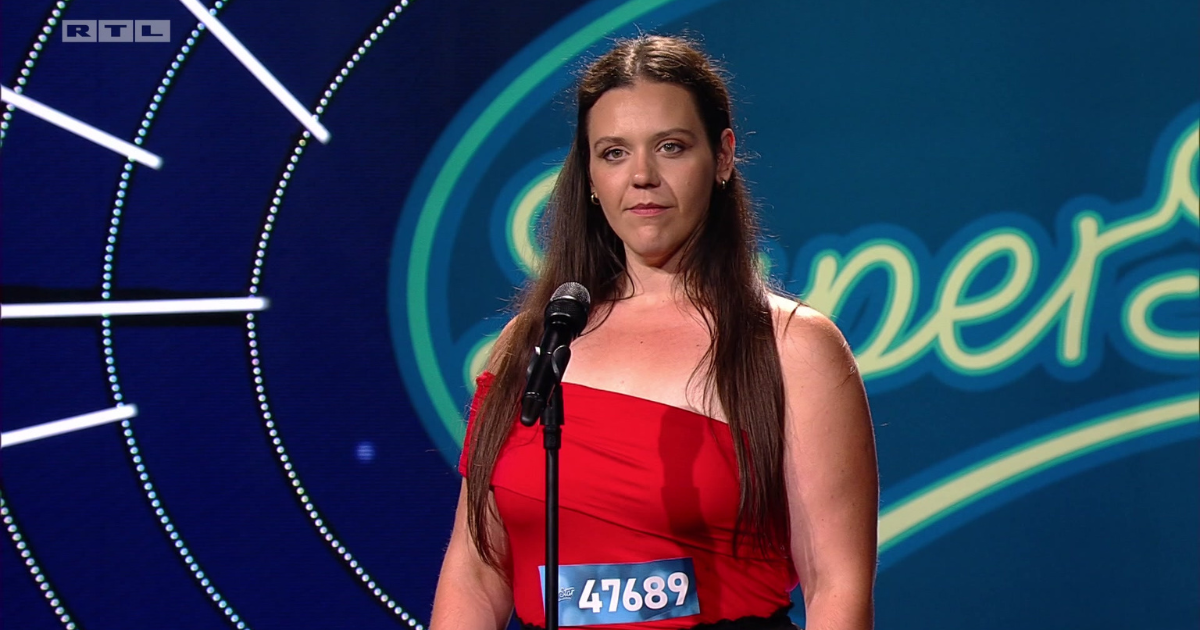 Radi u vrtiću, pleše na šipci i pjeva operu. Nikolina oduševila žiri Superstara