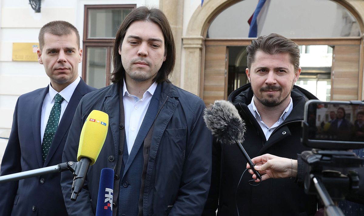 Živi zid traži od vlade da privremeno odustane od ulaska u eurozonu