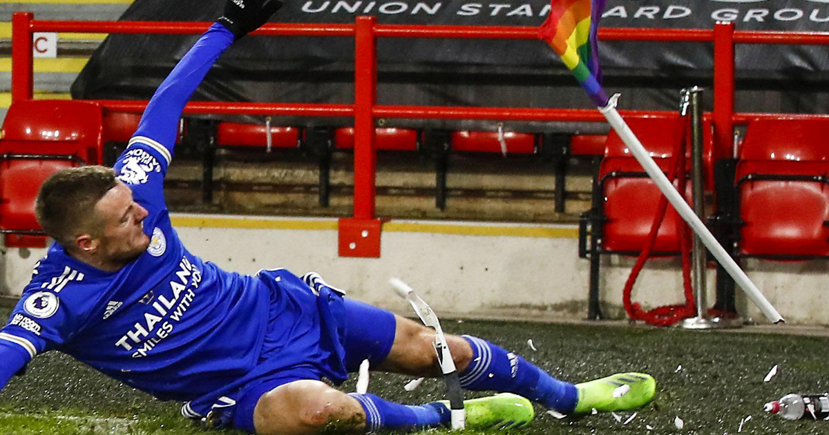 Grmoja objavio fotku Vardyja kako lomi korner zastavicu u duginim bojama