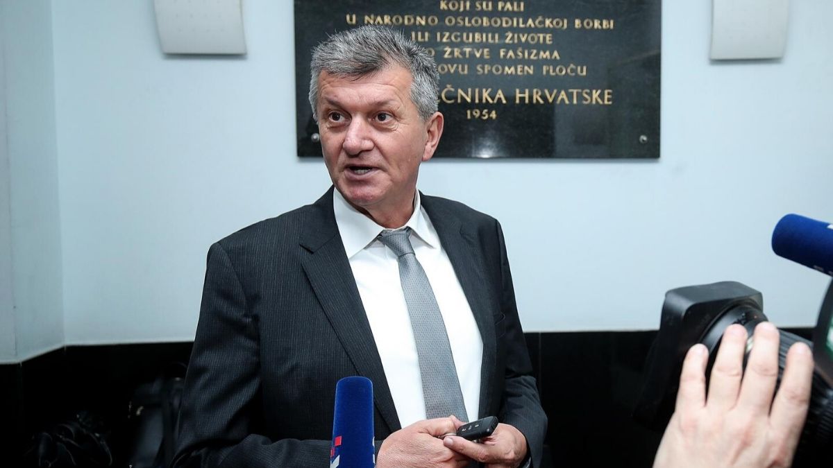 Kujundžić zasad za Plenkovića, a poslije izbora za pobjednika