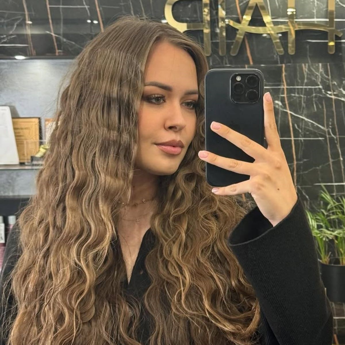 Lana Radeljak slavi 25. rođendan, podijelila je fotografiju na kojoj pozira uz bazen