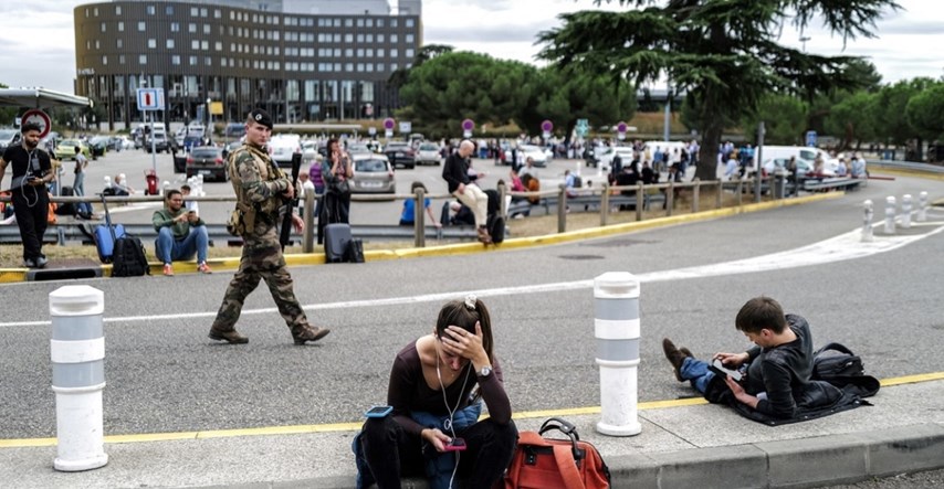 U Francuskoj evakuirane zračne luke nakon dojave o bombi