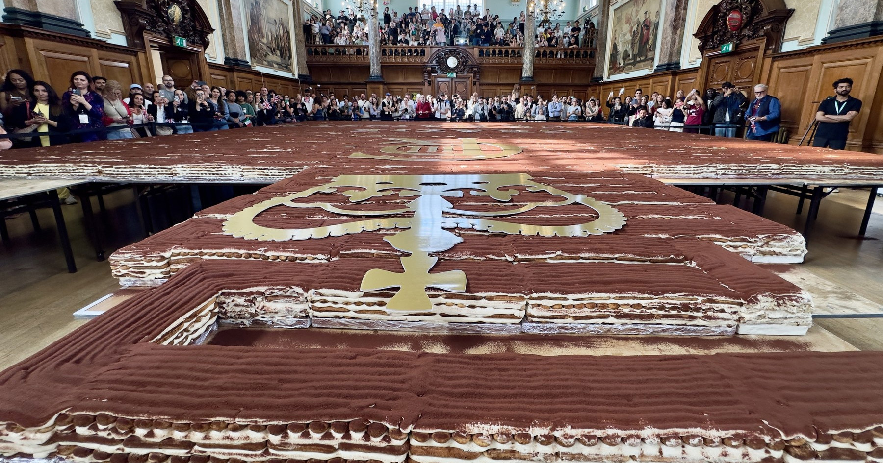 U Londonu srušen Guinnessov rekord za najduži tiramisu