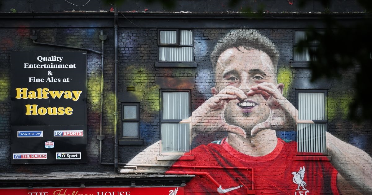 Liverpool stavlja amblem na ovosezonski dres u čast Joti