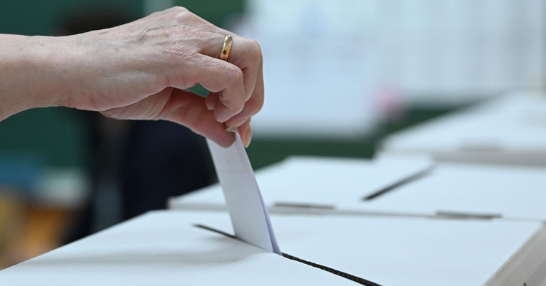 Glasaju iako već znaju tko će im voditi općine