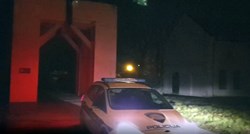 U Koprivnici se dječak popeo na spomenik, vatrogasci ga spasili