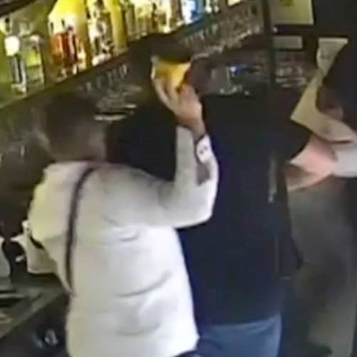 VIDEO Prosvjed zbog premlaćivanja vlasnika Garifula. Objavljene nove snimke napada