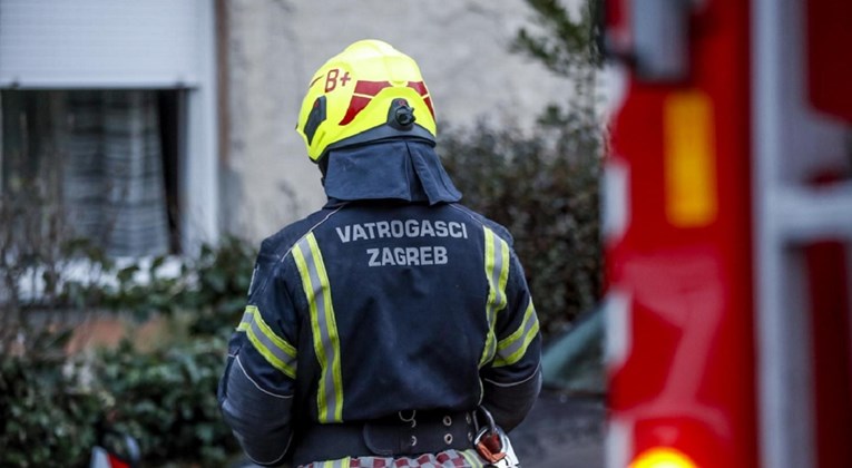 Dječak iz Zagreba teško ozlijeđen u požaru. Zapaljenu napu bacio na balkon susjeda