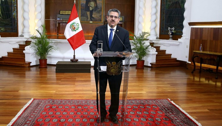 Privremeni peruanski predsjednik podnio ostavku