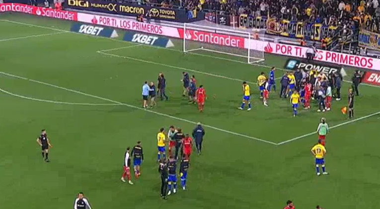 VIDEO Kaos na utakmici Cadiza i Getafea. Penal i crveni karton u 16. minuti nadoknade