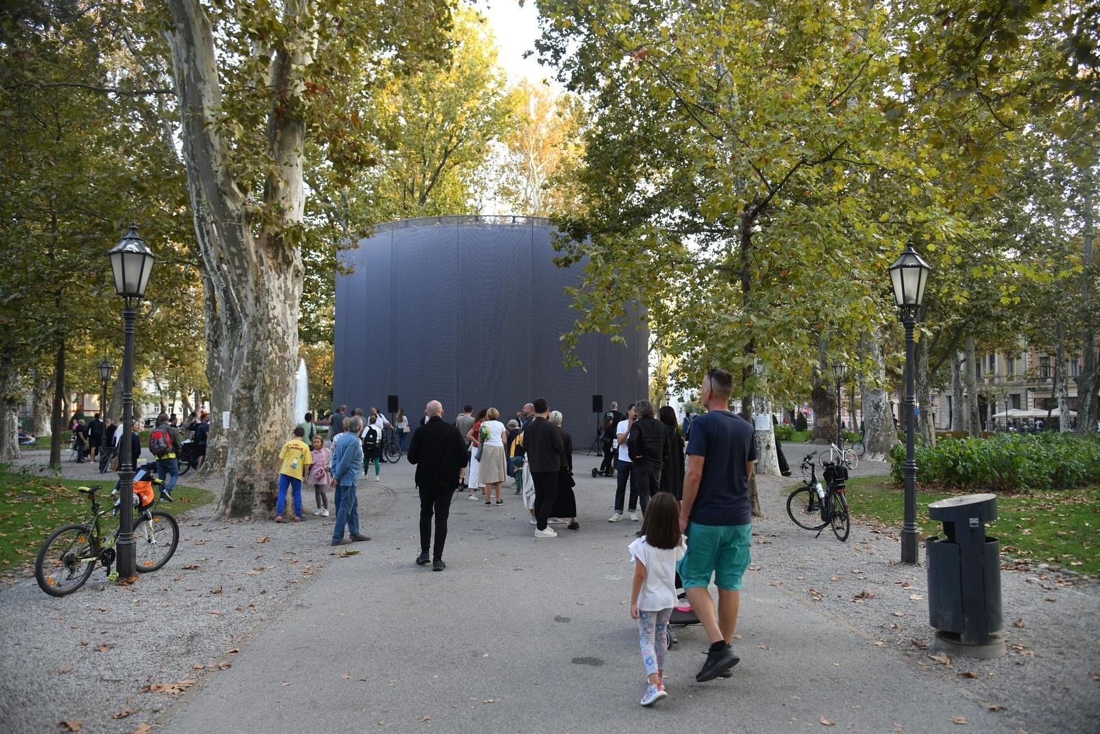 Ovako sad izgleda glazbeni paviljon na Zrinjevcu, evo o čemu se radi