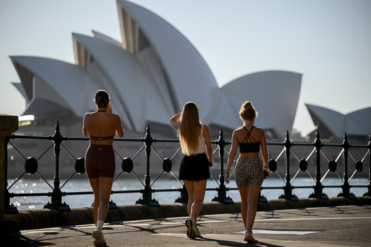 Ekstremne vrućine i požari u Australiji. Temperature dosegle 49 °C