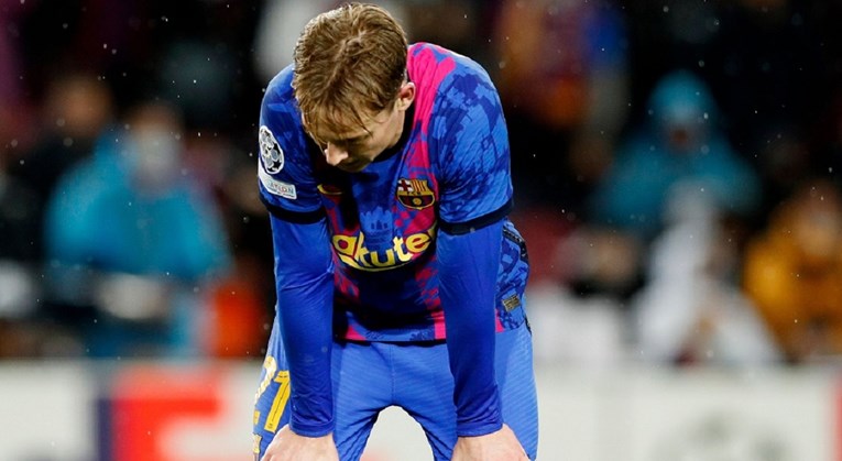 Bivši igrač Nizozemske: De Jong u Barceloni igra s 50 kila krumpira na leđima