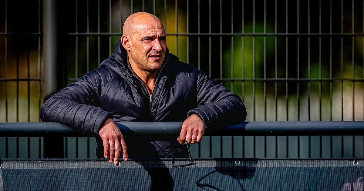 Nogometaš u Amsterdamu čekao prijevoz da završi transfer. Onda je otkrio prevaru