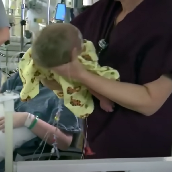 Rodio se sa 7.3 kg, bio je najveća beba na svijetu. Pogledajte kako sad izgleda