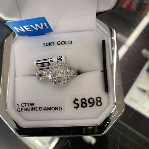 Odbila zaručnički prsten od 775 € jer je dečko nije slušao, ljudi pišu da je u pravu