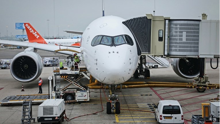 Na letu iz Južne Afrike do Amsterdama otkrili putnika u prostoru za kotače