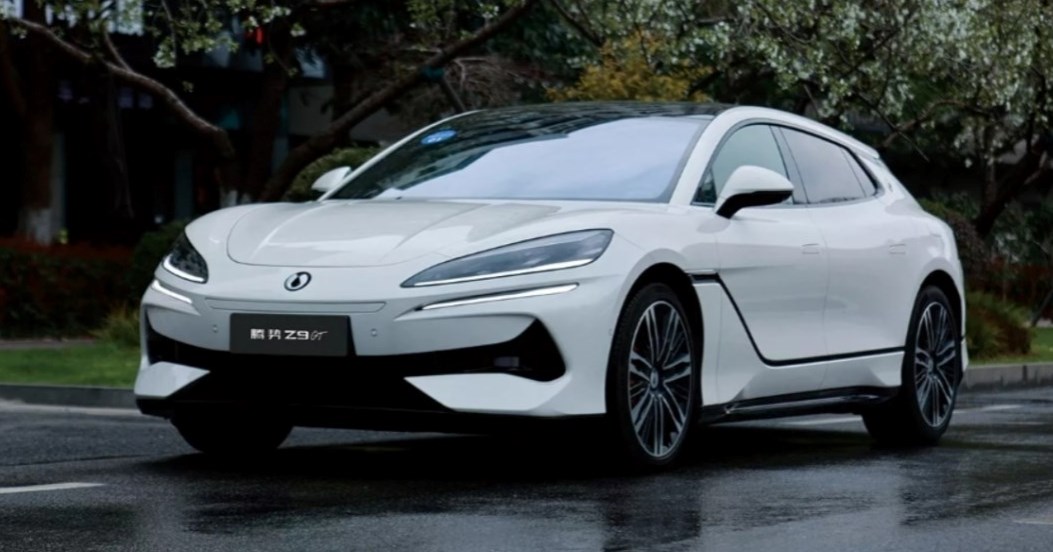 FOTO Kineski brend Denza stiže u Europu s prvim modelom Z9 GT