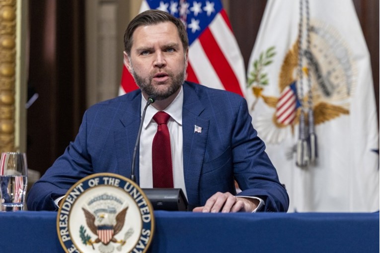 Američki potpredsjednik: Cijene goriva će se uskoro vratiti u normalu