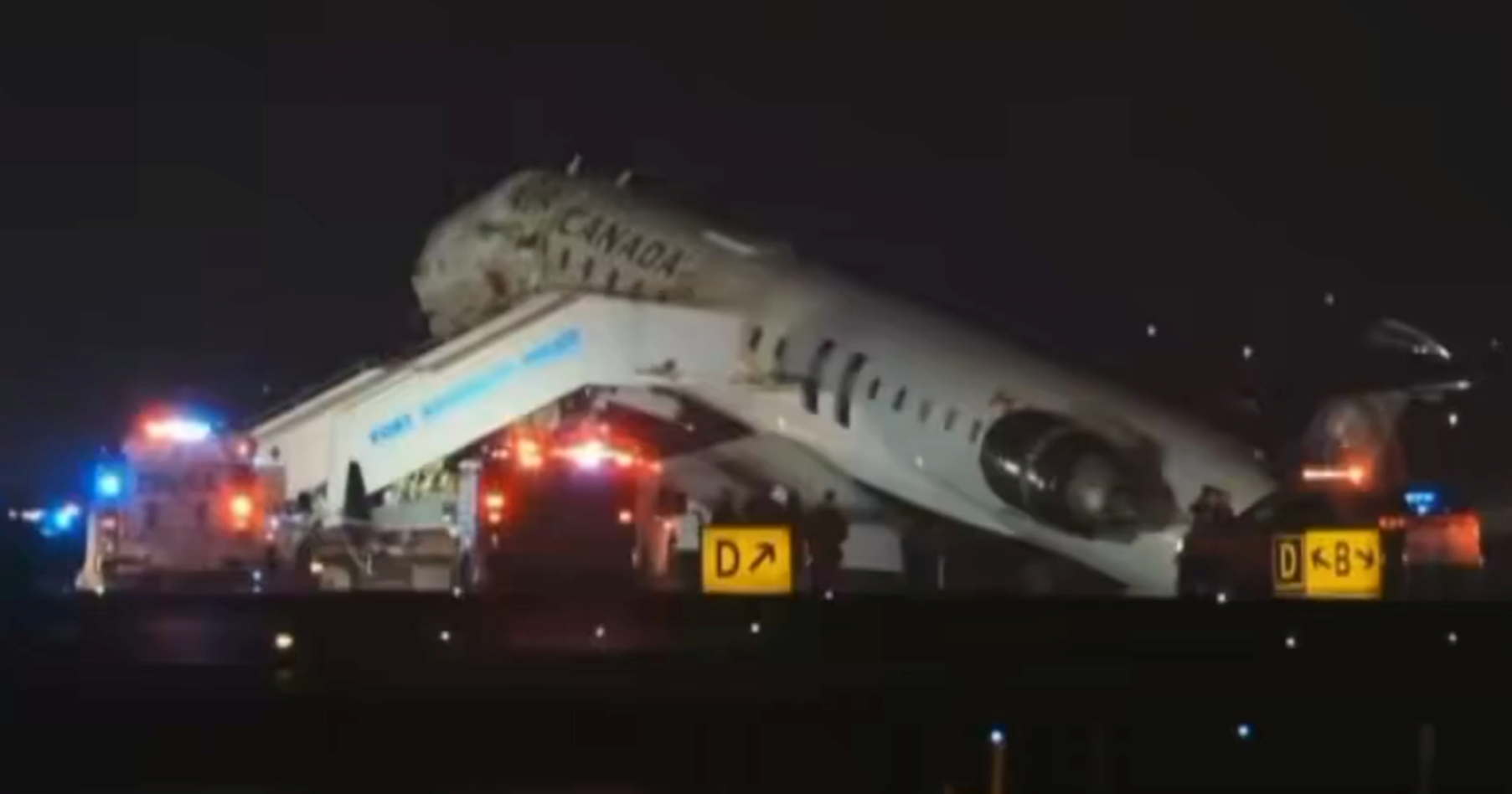 VIDEO U sudaru aviona i vozila na pisti u New Yorku poginuli pilot i kopilot