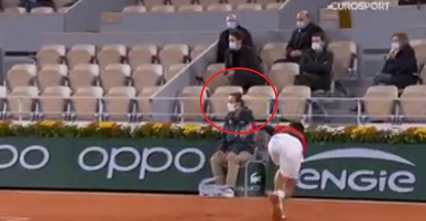 VIDEO Đoković ponovno suca pogodio lopticom u glavu. Ovoga puta nije kažnjen