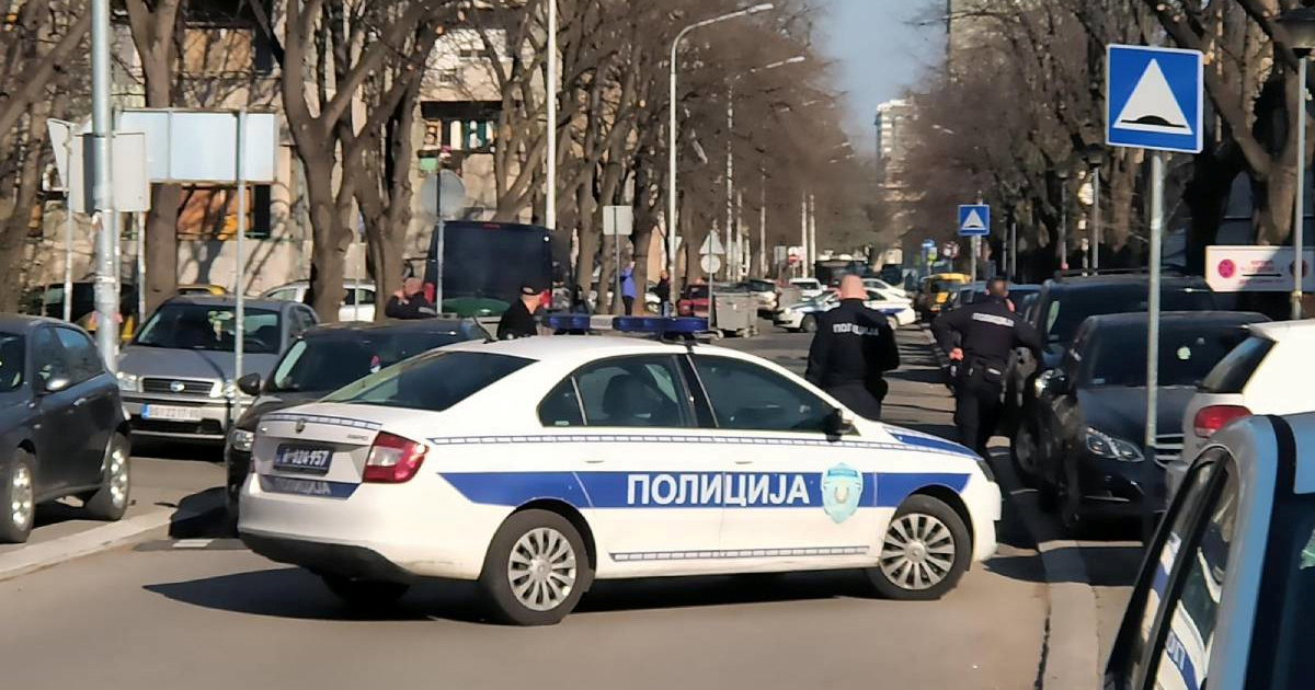 Ubio se mladić (28) koji je skrivao oružje ukradeno iz policije u Srbiji