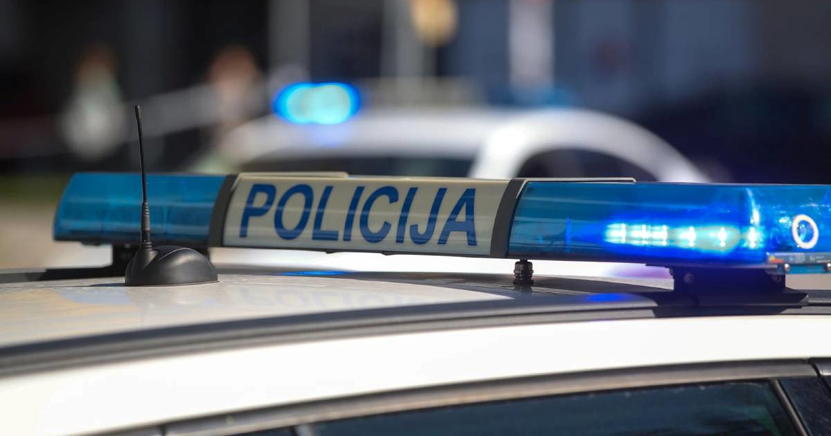 Pijana s četvero nevezane djece u autu izazvala prometnu kod Bjelovara