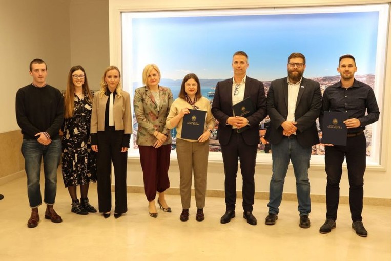 Riječki Energo povećava plaće, uvodi godišnje nagrade, nove otpremnine...